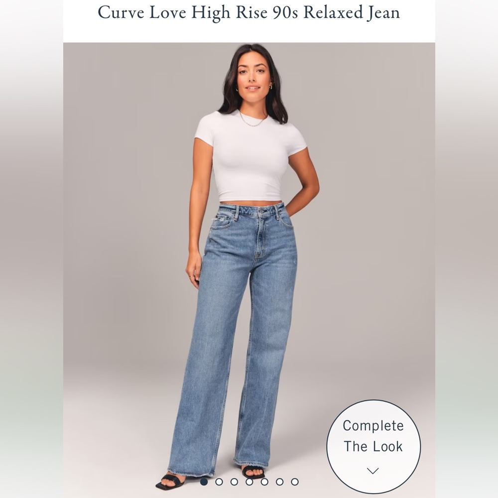 WORN ONCE!!! Abercrombie & Fitch 90s Relaxed Fit High Rise Jean - Curve Love